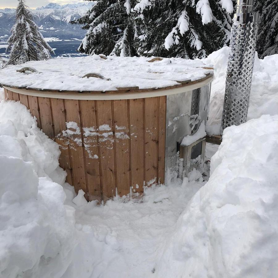 Chalet Petit Kanzelhohe Buitenkant foto